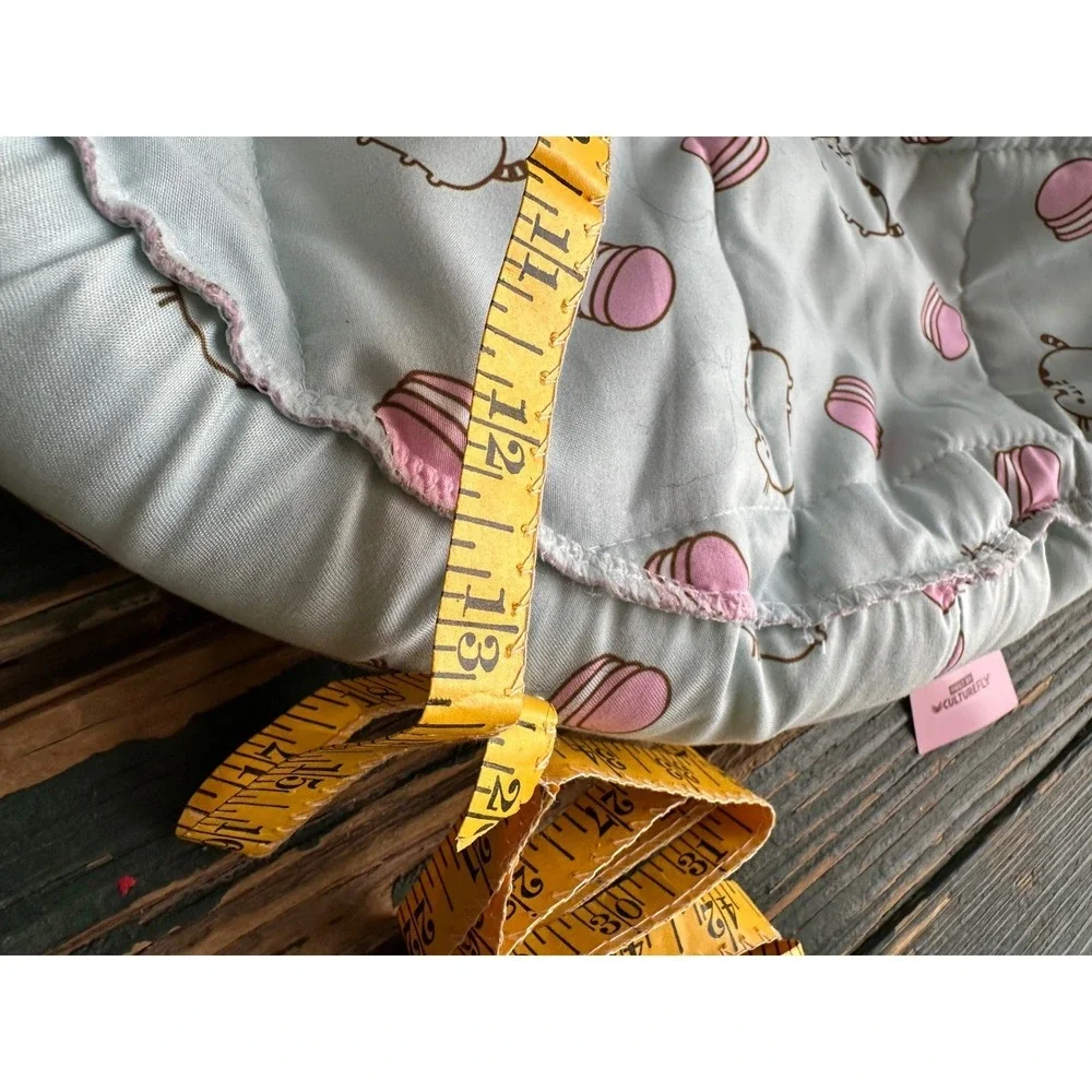 Pusheen Cat Kit Macaron Pet Bed Pink Blue Round Bolster CultureFly Exclusive‎